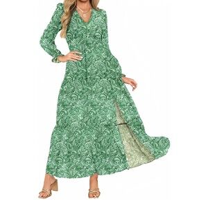 Elegant Green Paisley Maxi Dress